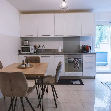 Charment 2 Pieces Equipe Proche Centre Thonon-les-Bains